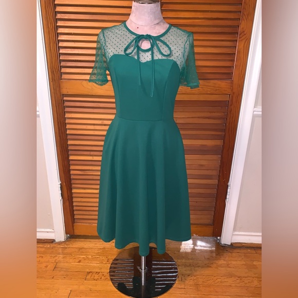 Green Formal/Party Dress - Picture 1 of 5